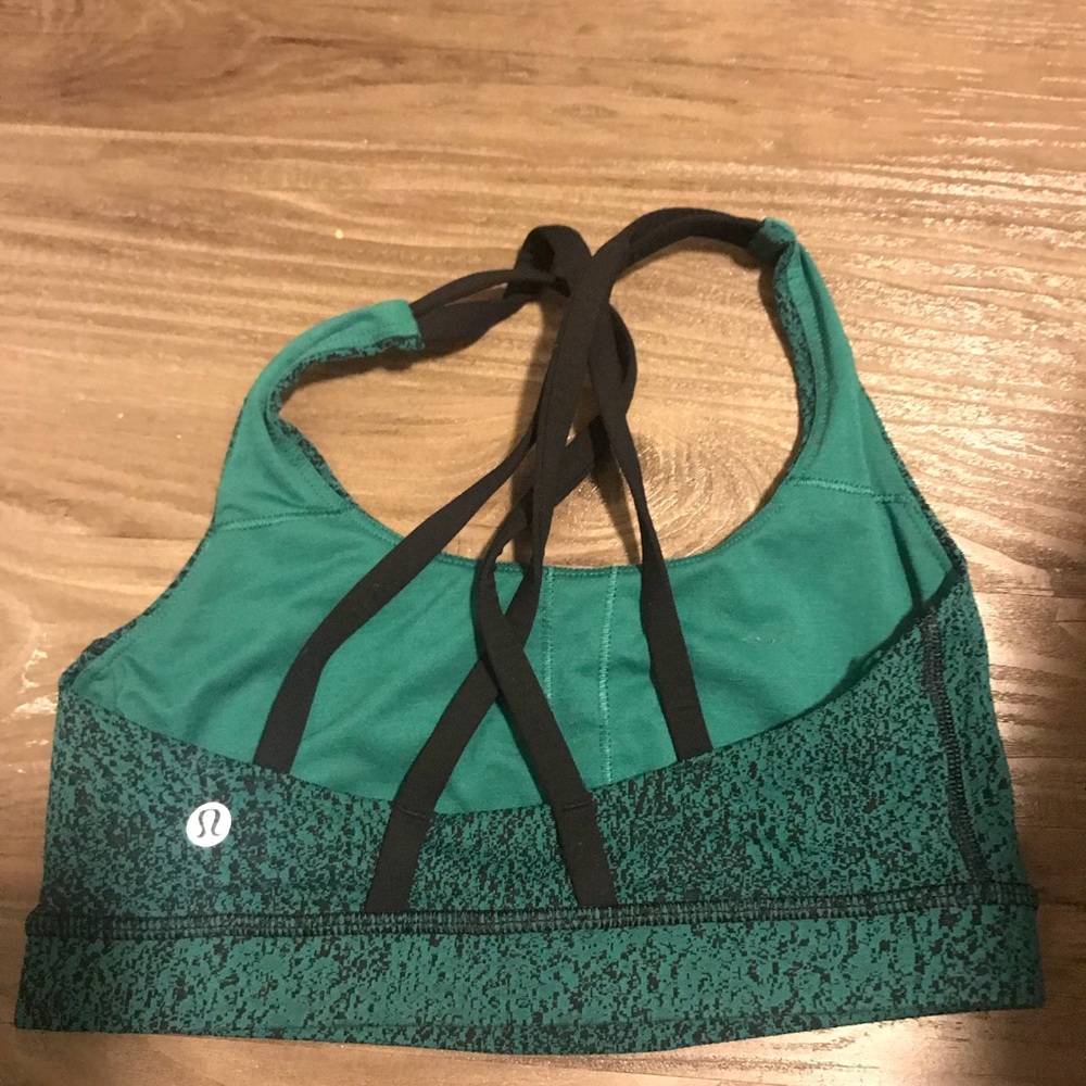 Size 4 lululemon sports bra